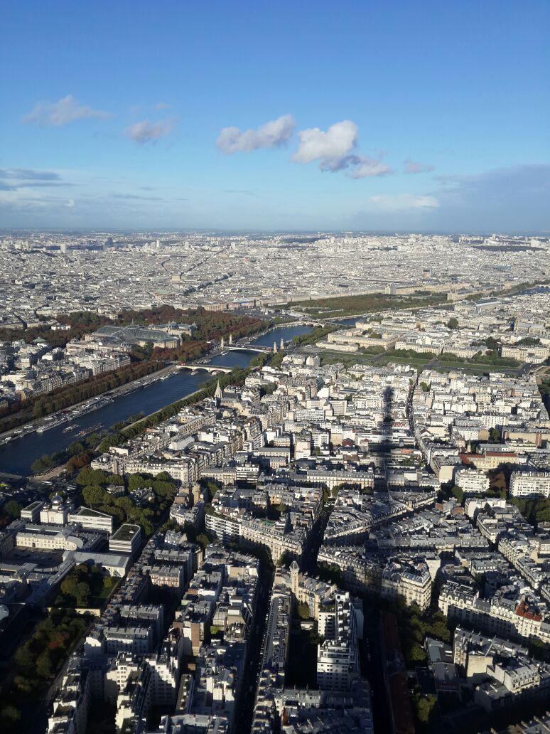 Поездка в Париж дистрибьюторов-победителей мотивационной программы Bostik «Силы Ван-дер-Ваальса»